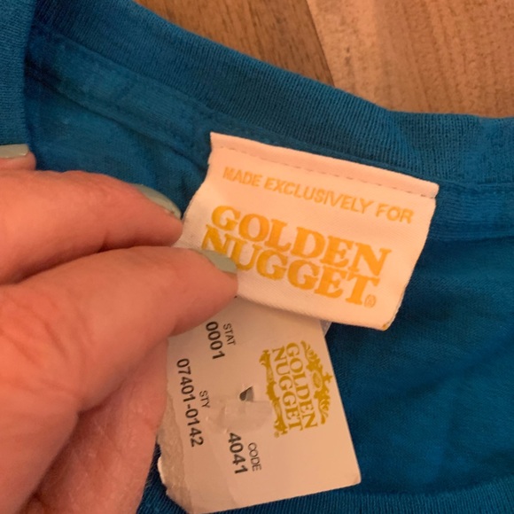 Golden Nugget Casino Atlantic City Blue T-Shirt Size S Small Tee Shirt - Picture 7 of 10